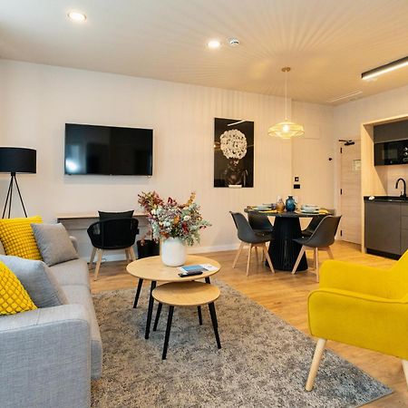Dorm4You Arena 2 Валенсия Екстериор снимка
