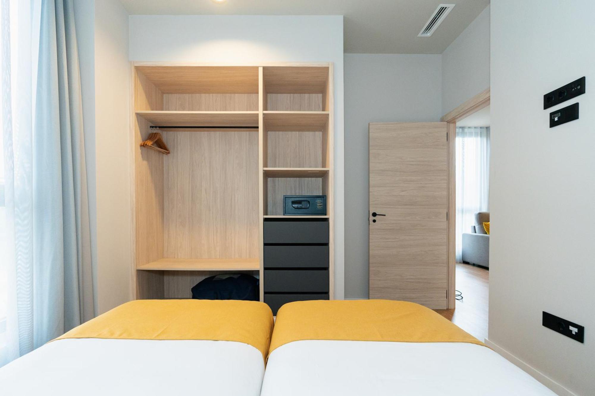 Dorm4You Arena 2 Валенсия Екстериор снимка
