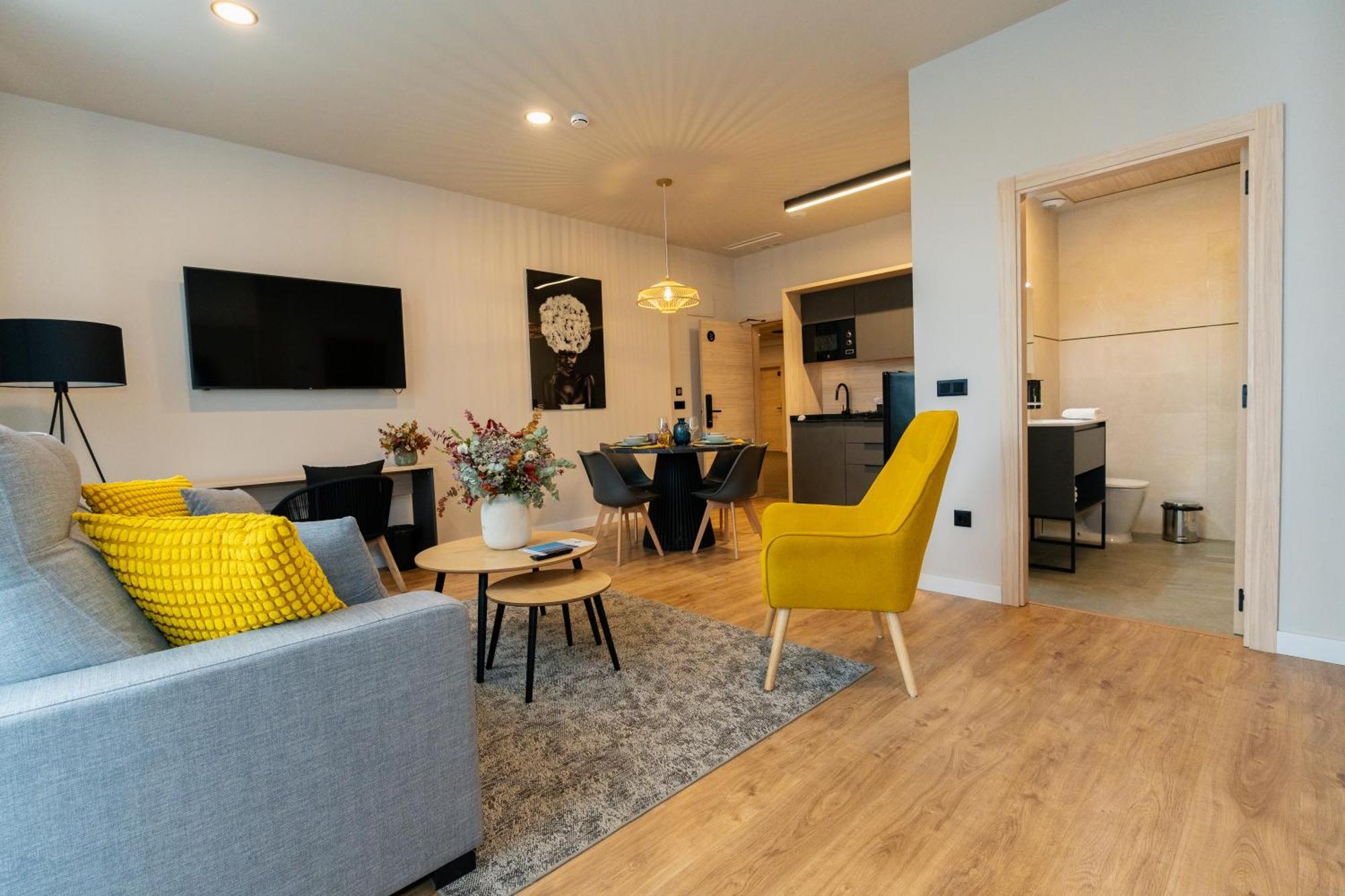 Dorm4You Arena 2 Валенсия Екстериор снимка
